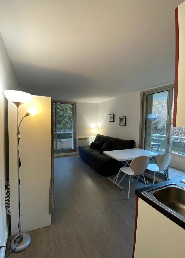 Ferienwohnung Studio Avec Terrasse, Vue Sur Jardin Nizza Exterior foto